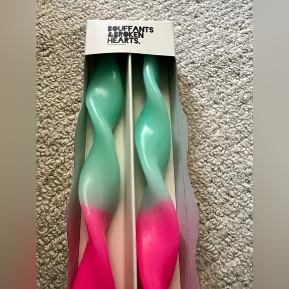By bouffant and broken hearts, Swirl taper candle set new! - Picture 5 of 5